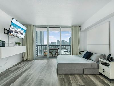 1750 N Bayshore Dr APT 2008, Miami, FL, 33132