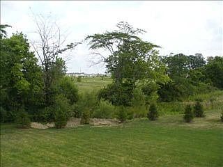 5th image of 12642 Broadmoor Ct N