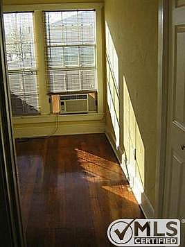 3rd image of 480 Dublin Ave