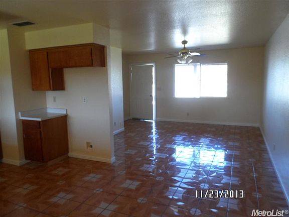 4th image of 845 Gail Ave