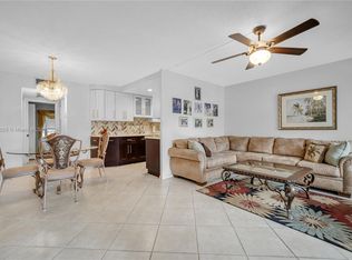 2058 Cambridge Cir #C, Deerfield Beach, FL 33442