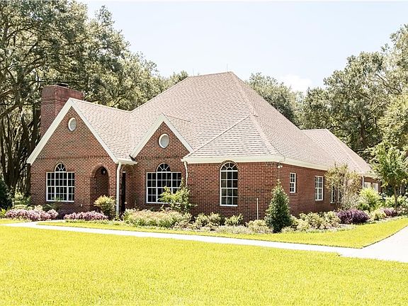 2nd image of 3075 Heritage Acres Ln