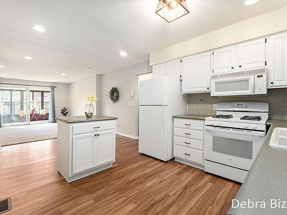 4th image of 233 Bona Vista Dr NW