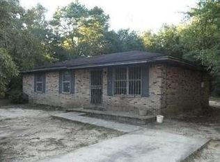 300 Vann Ave, Defuniak Springs, FL 32433
