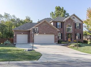 177 Crown Point Dr, Centerville, OH 45458