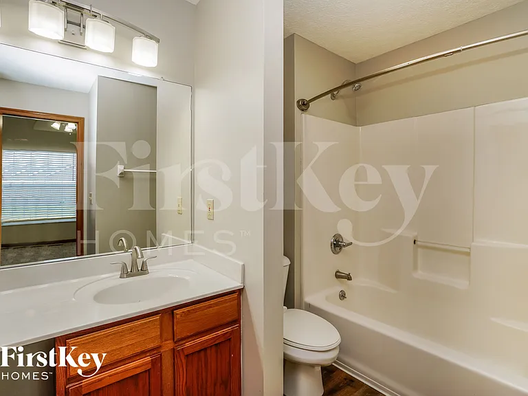 5546 Breshly Way — Photo 13