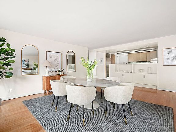 3rd image of 300 E 59th St APT 2103