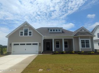996 Hunter Grace Dr, Winterville, NC 28590