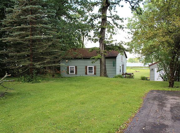 3rd image of 40694 N Lake Bluff Dr