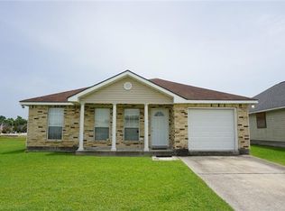 9024 N Chante Ct, Bridge City, LA 70094