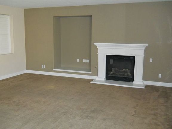 4th image of 2201 Wise Oak Ln