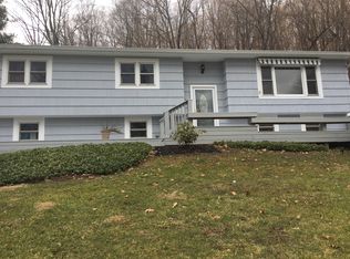 177 Skidmore Rd, Pleasant Valley, NY 12569