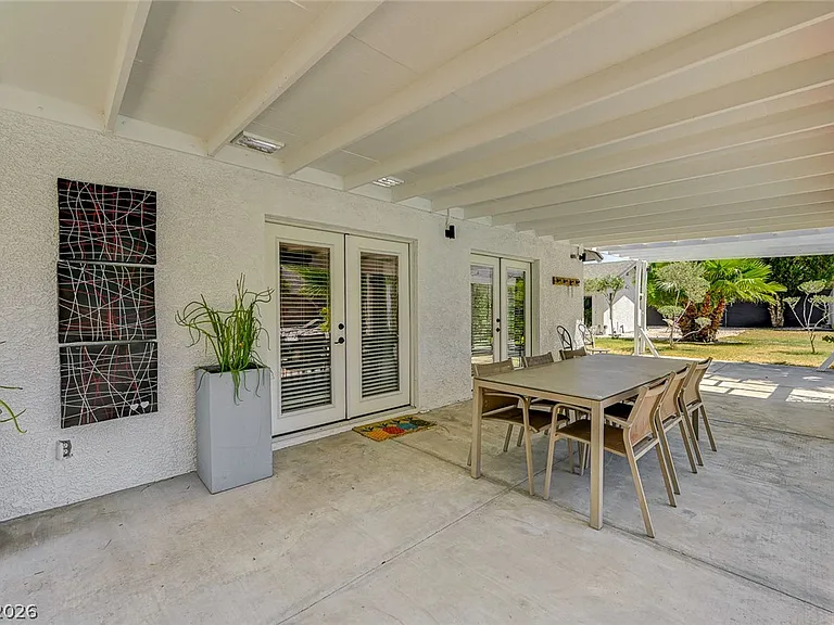 4153 Woodcrest Rd — Photo 49