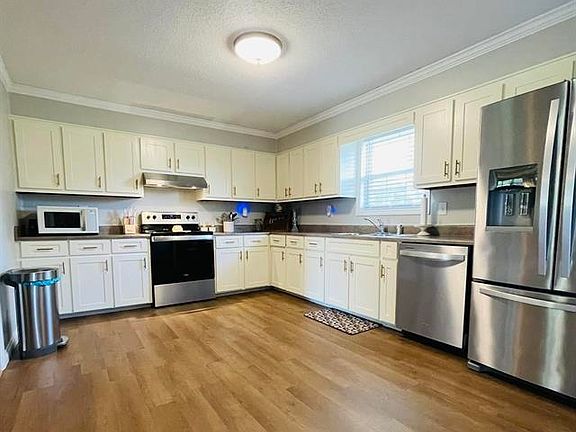 3rd image of 163 Matlock Ln