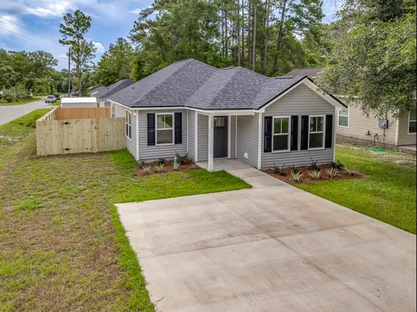 153 Tafflinger Rd, Crawfordville, FL 32327
