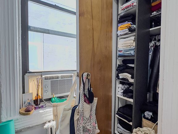 4th image of 98 Thompson St #36B
