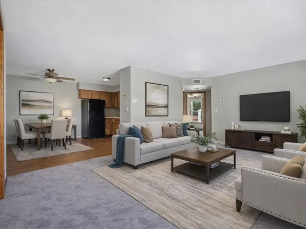 N114W16680 Crown DRIVE #7, Germantown, WI 53022