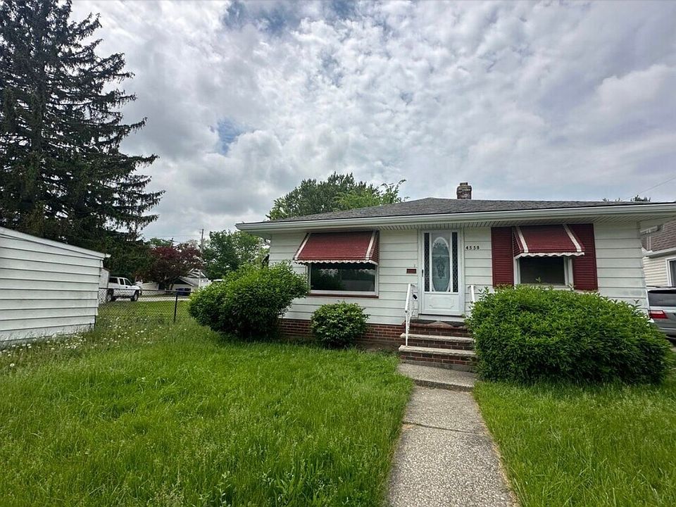 1st image of 4558 Effie Rd