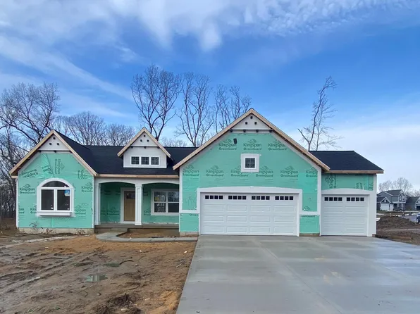 4755 Oak Harbor Dr SE, Grand Rapids, MI 49512