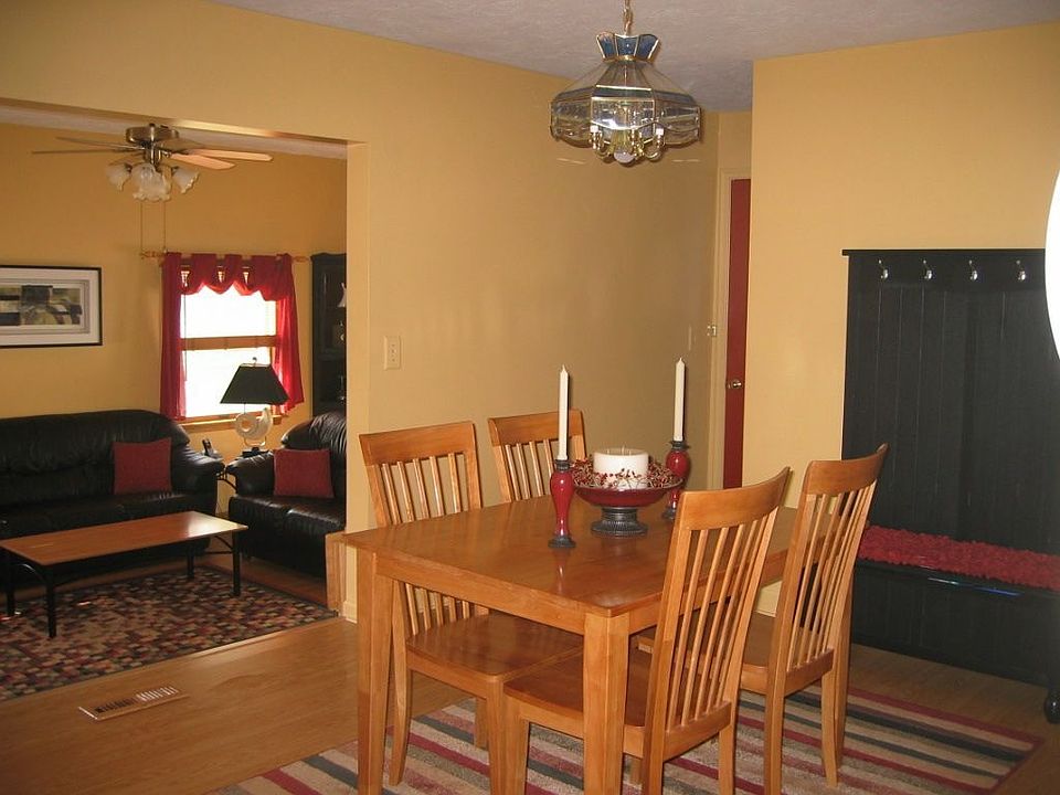 2nd image of 5523 Wyoming Rd
