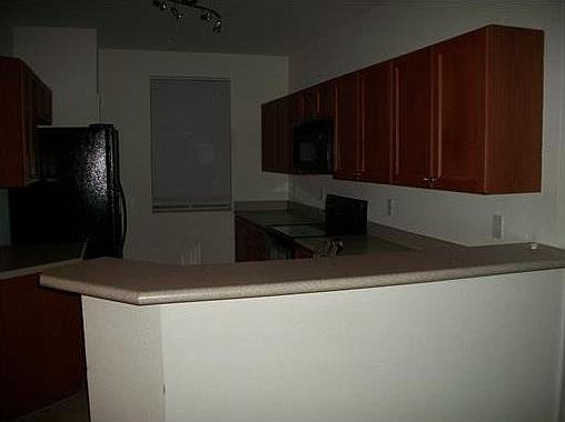 5th image of 513 Bayfront Dr #513