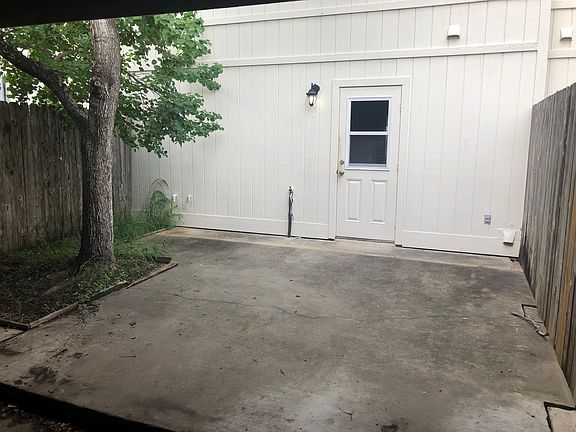 4th image of 5501 Burnham Dr