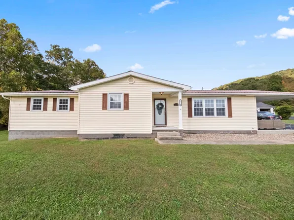 1836 Clarksburg Rd, Vanceburg, KY 41179