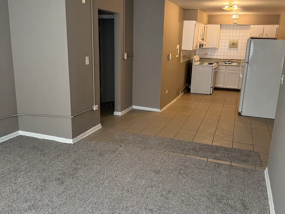 900 S 2nd Ave #102