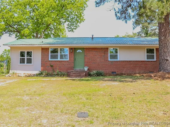 1825 Camelot Dr, Fayetteville, NC 28304