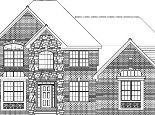 3836 Huron Dr, Troy, MI 48085