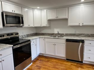 35 Heartbreak Rd APT 7, Ipswich, MA 01938