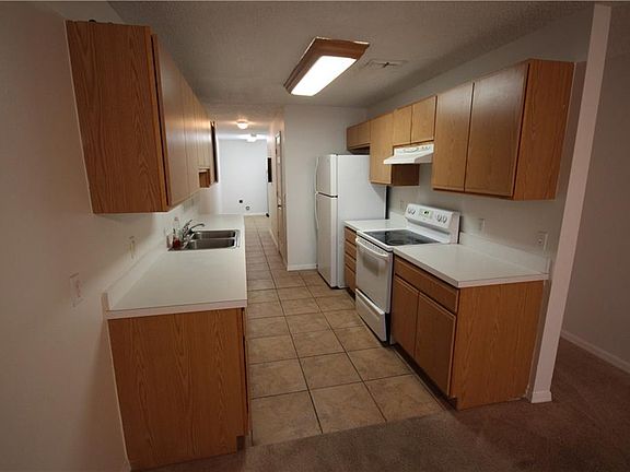 5th image of 815 Eastern Ave #817