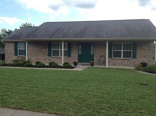 28 Sabre Dr, Highland Heights, KY 41076