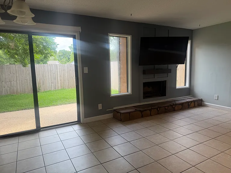 7243 Dogwood Terrace Dr #A — Photo 2