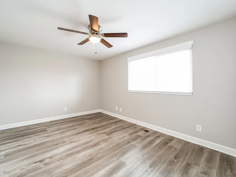 10318 S Leilani Dr — Photo 8