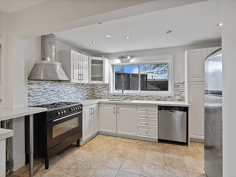 363 Strathmore Blvd — Photo 8