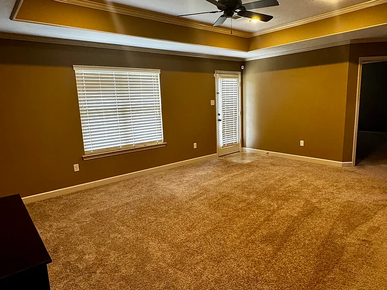 5330 Sanson Dr — Photo 5