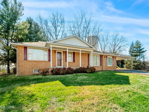 302 Highland Cir, Lenoir City, TN 37772