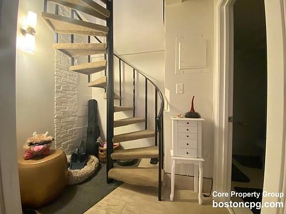5th image of 14 Cooper St #103