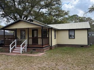 201 Garbon Dr, Summerville, SC 29485