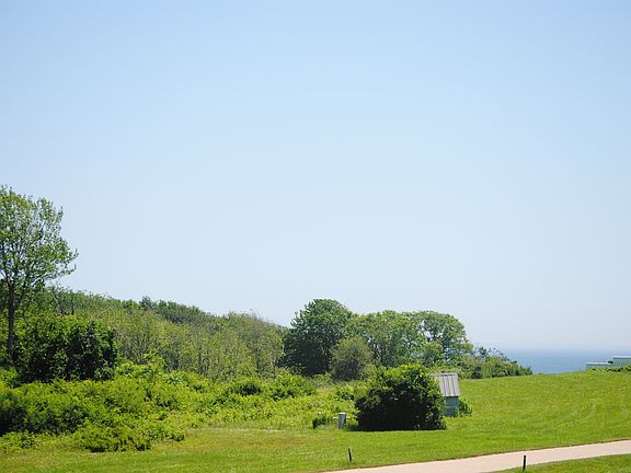4th image of 5 Cole Farm Dr