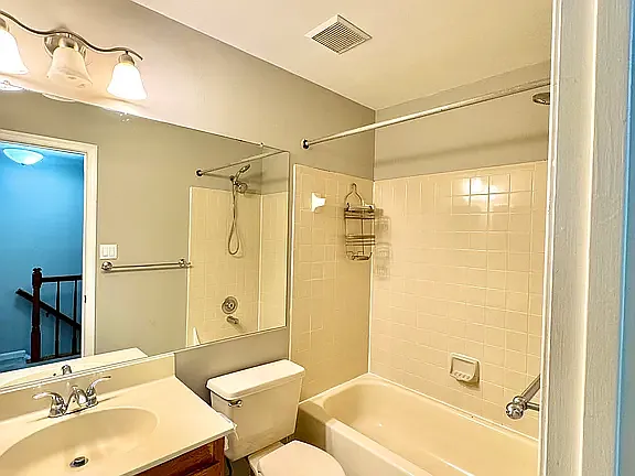6765 Jenny Leigh Ct — Photo 12