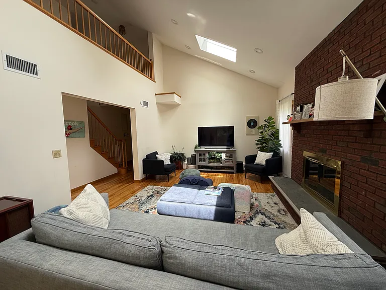 9 Linden Pl — Photo 8