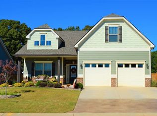 301 Delbourne Ln, Greer, SC 29651