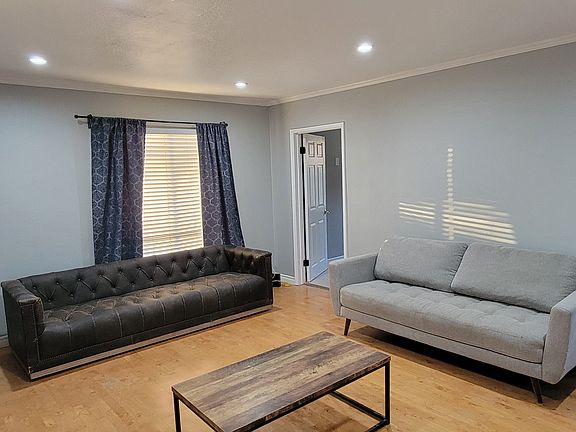 3rd image of 11604 Painter Ave