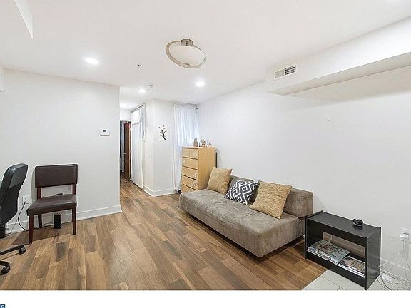 2nd image of 4240 Pine St #B