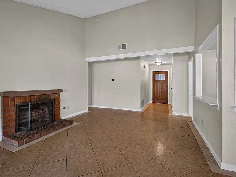 1792 N Ann St — Photo 6