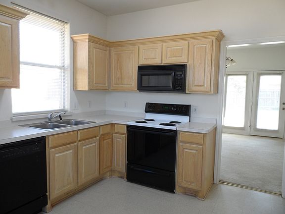 4th image of 1501 Sharron Ct #A-b