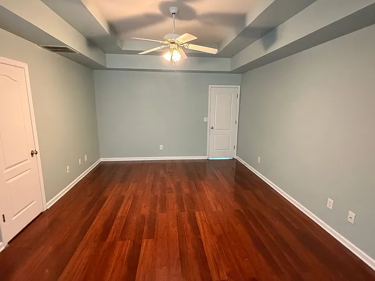 5105 Yellow Pine Dr — Photo 8