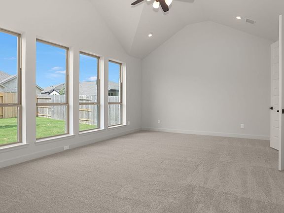 4th image of 19010 Autumn Hazelnut Ln